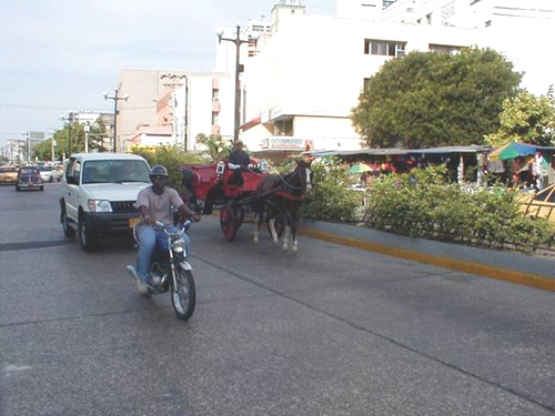 Transporte, Taxis, Buses, Coches, Cartagena, Colombia